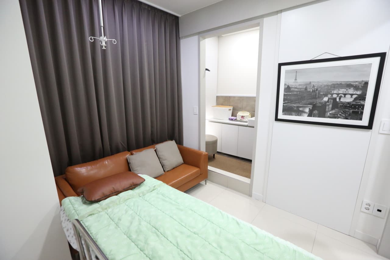 Grand Urology Clinic 3