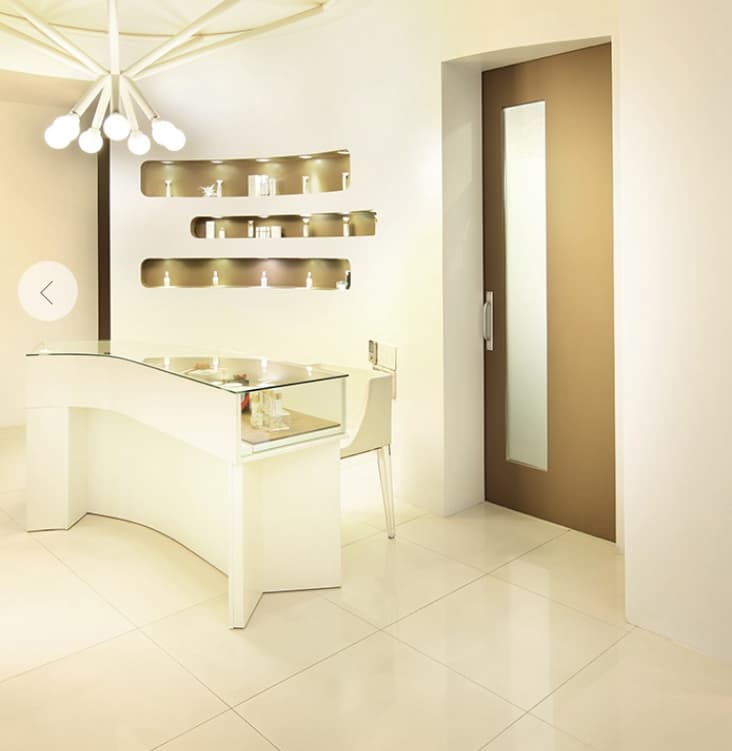 JK PLASTIC CLINIC